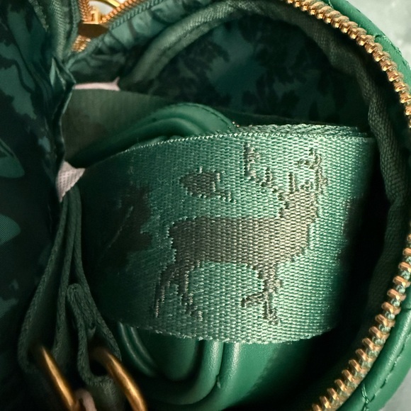 Bambi Quilted Texture Convertible Sling Crossbody Bag with Coin Bag NWT - Picture 5 of 5